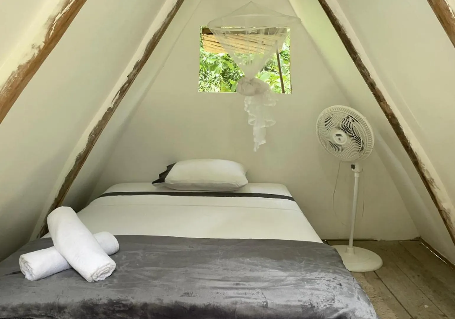 Κάμπινγκ Cascada Escondida Glamping Ξενοδοχείο Σάντα Μάρτα Κολομβία